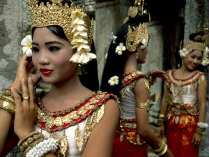 cambodian khmer dancers