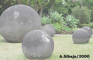 Click to see many stone spheres to image the sky Maps