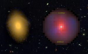 una Galaxia con su Lente Gravitacional de Vida